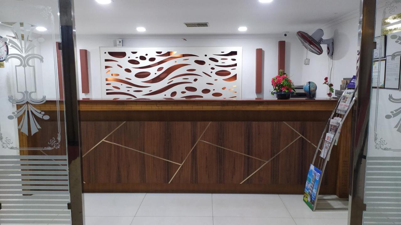 Hotel Bessota International Tiruvalla Exterior photo